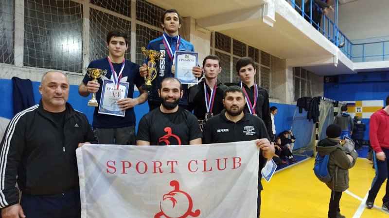 Представители клуба «Чингиз»