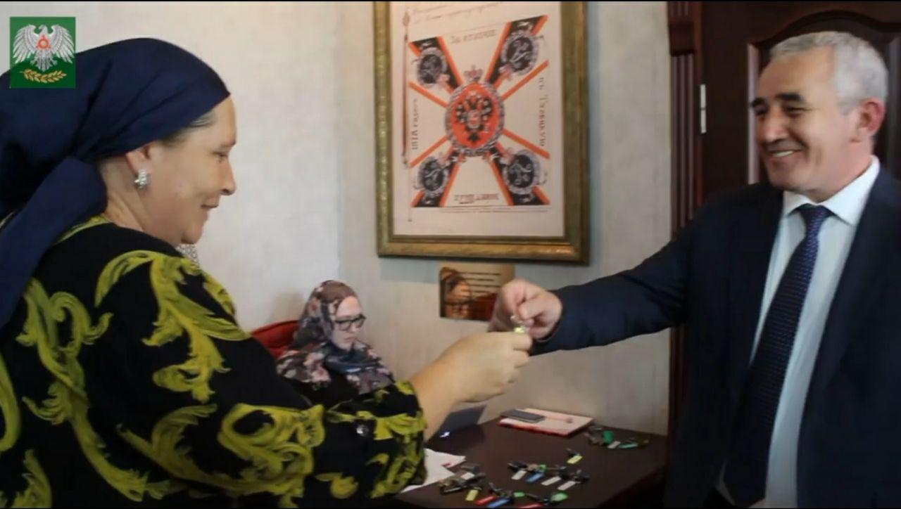 Вручение ключей от квартир