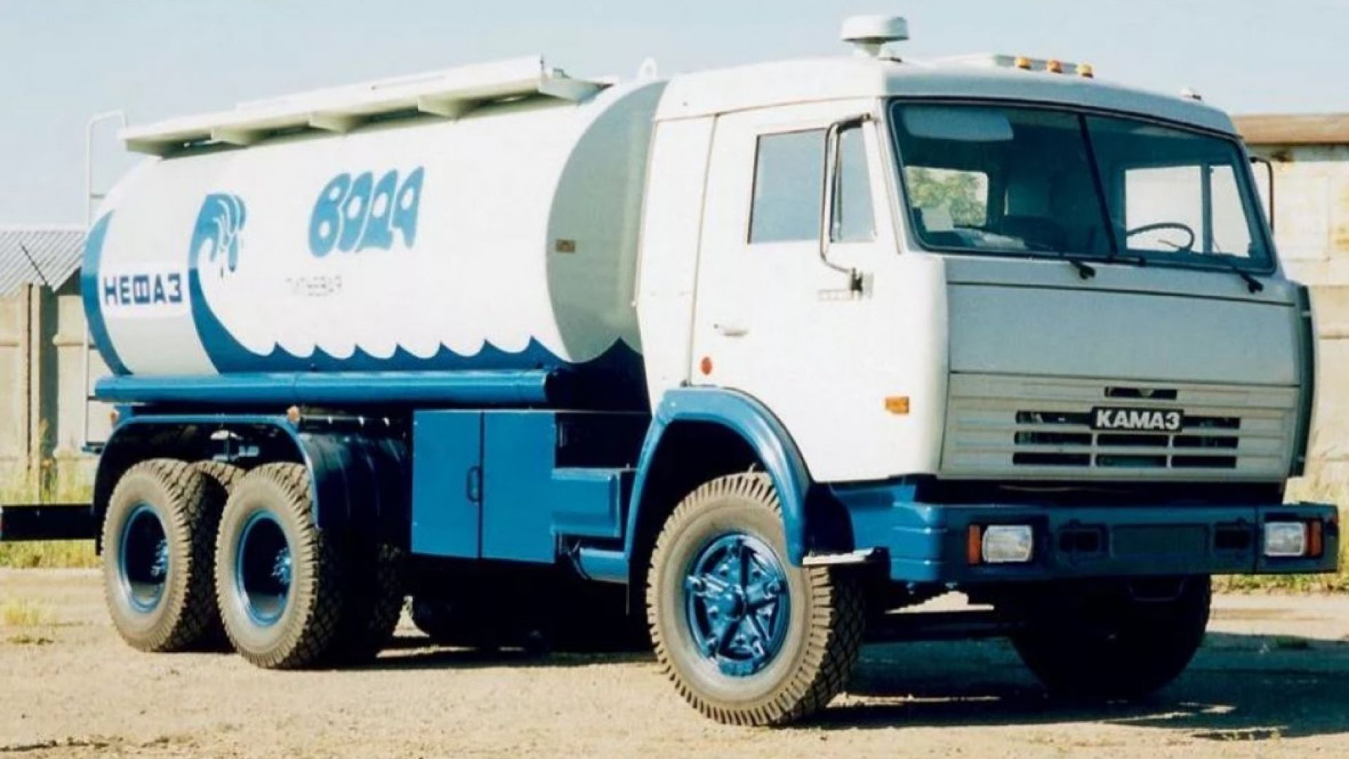 вода