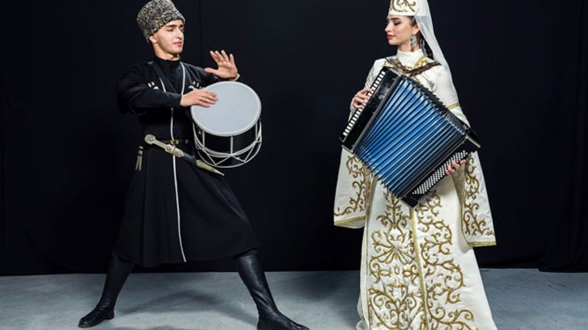 Танцы